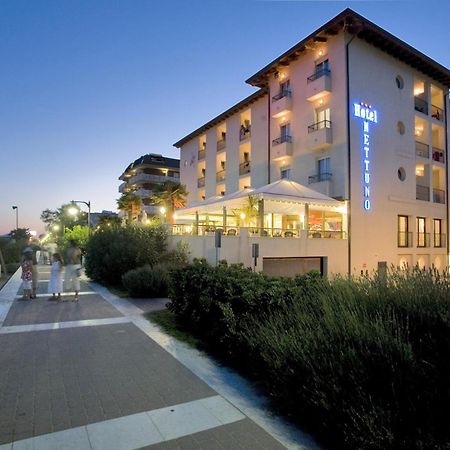 Hotel Nettuno Caorle Bagian luar foto
