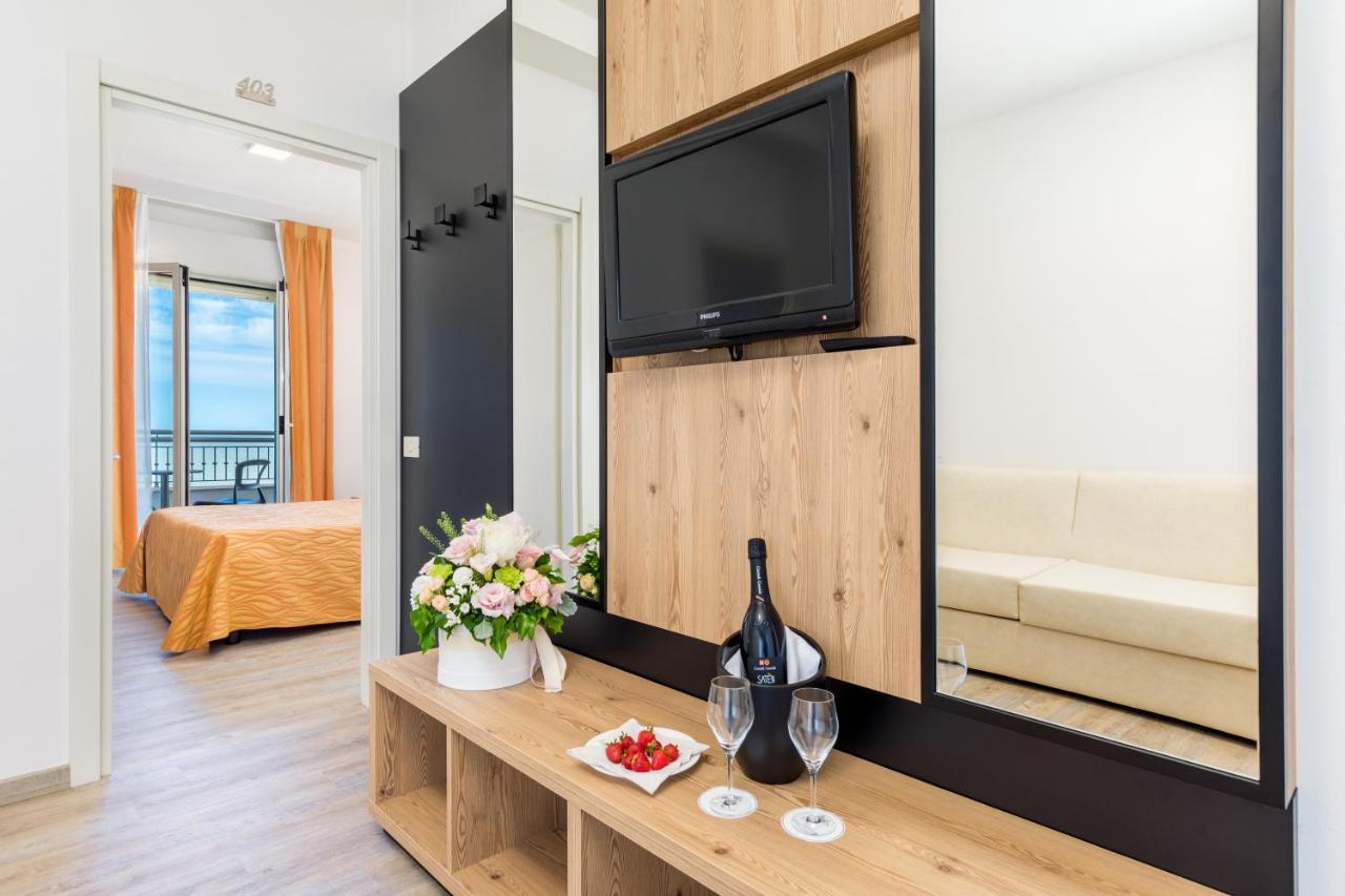 Hotel Nettuno Caorle Bagian luar foto