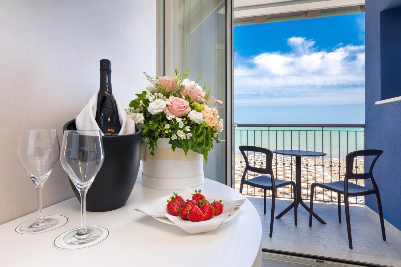 Hotel Nettuno Caorle Bagian luar foto