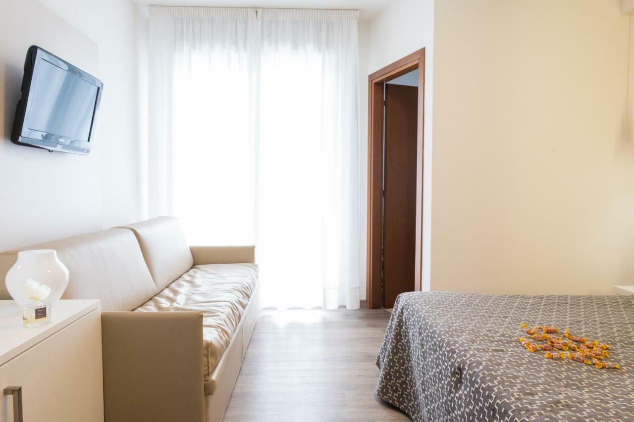 Hotel Nettuno Caorle Bagian luar foto