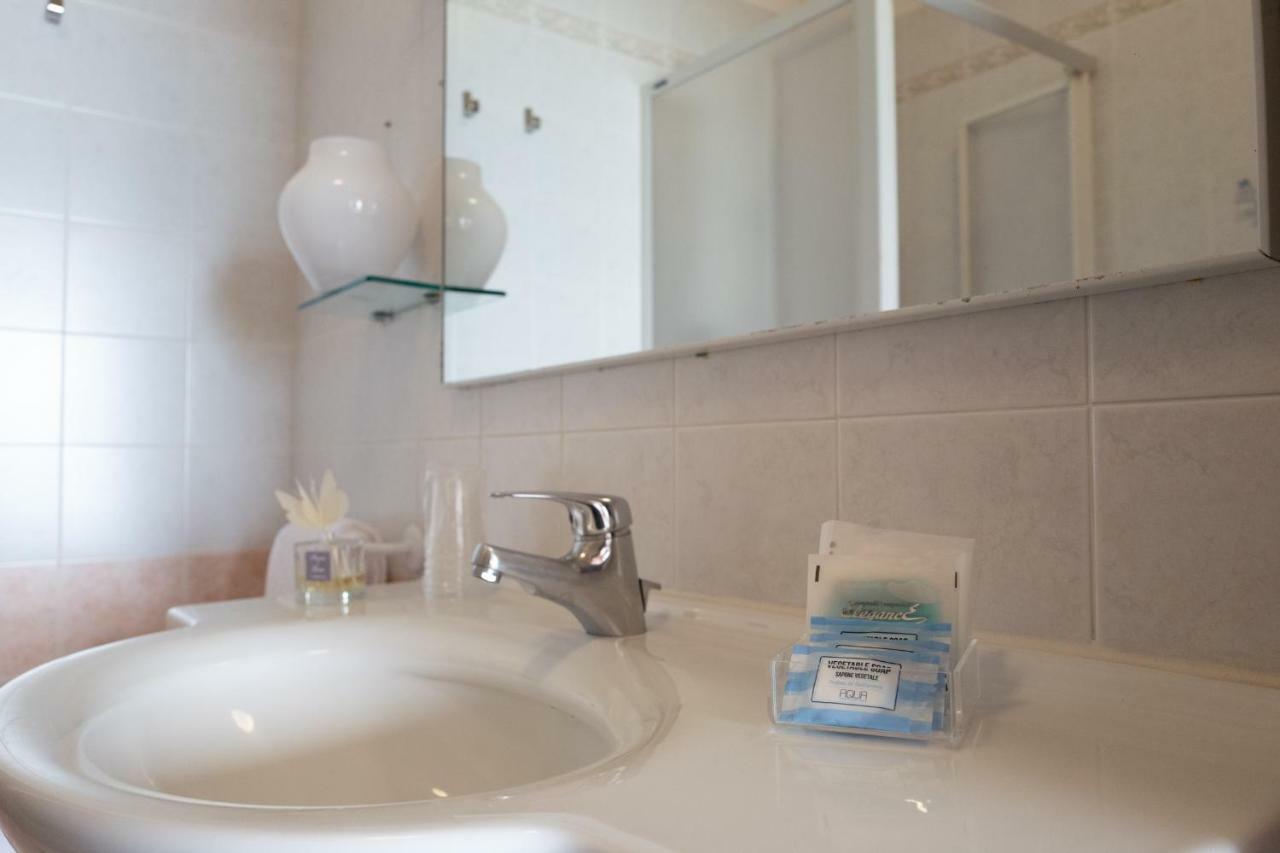 Hotel Nettuno Caorle Bagian luar foto